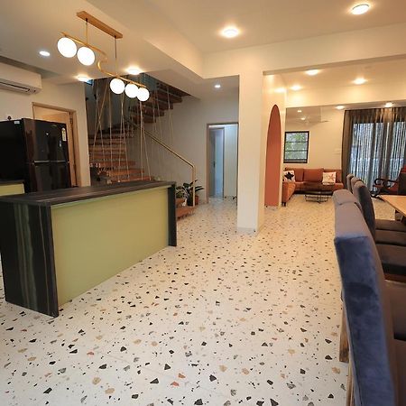 Villa Reverie - Ultra Modern Villa 200 Metres To Prestine Beach 베탈바팀 외부 사진