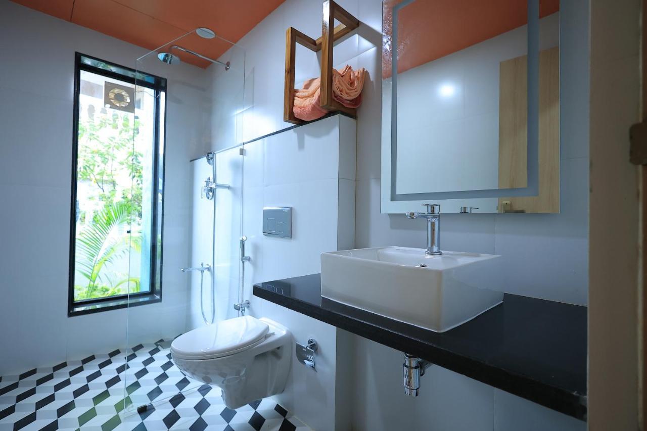 Villa Reverie - Ultra Modern Villa 200 Metres To Prestine Beach 베탈바팀 외부 사진